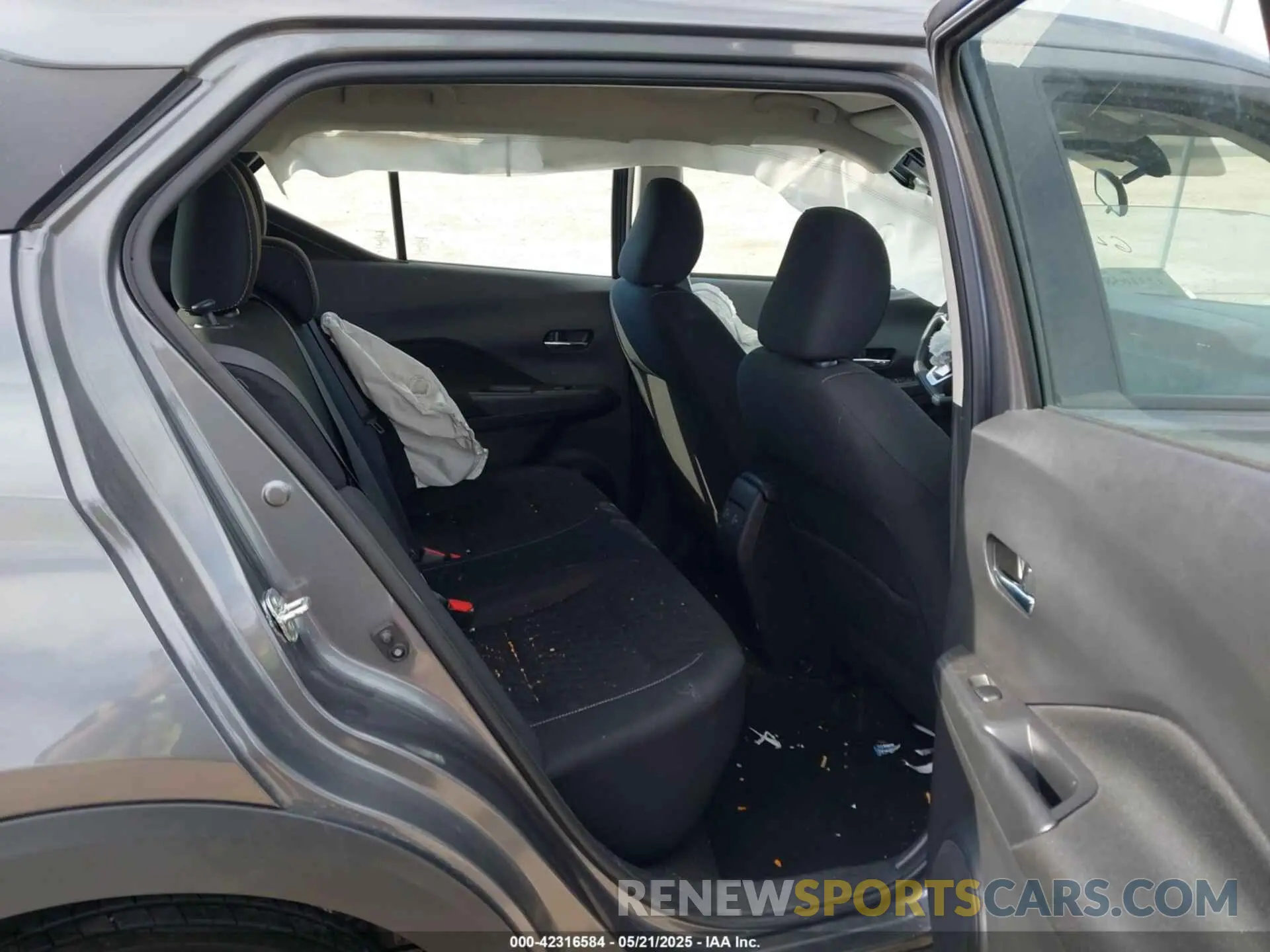 8 fotografías del automóvil dañado 3N1CP5CV1NL522243 NISSAN KICKS 2022