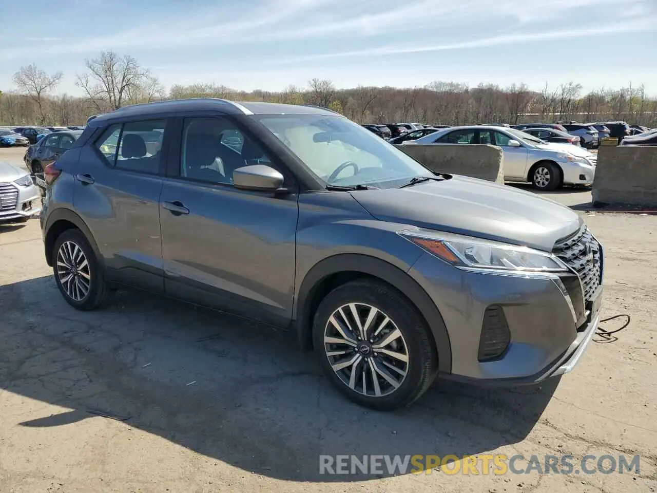 4 fotografías del automóvil dañado 3N1CP5CV2NL485672 NISSAN KICKS 2022