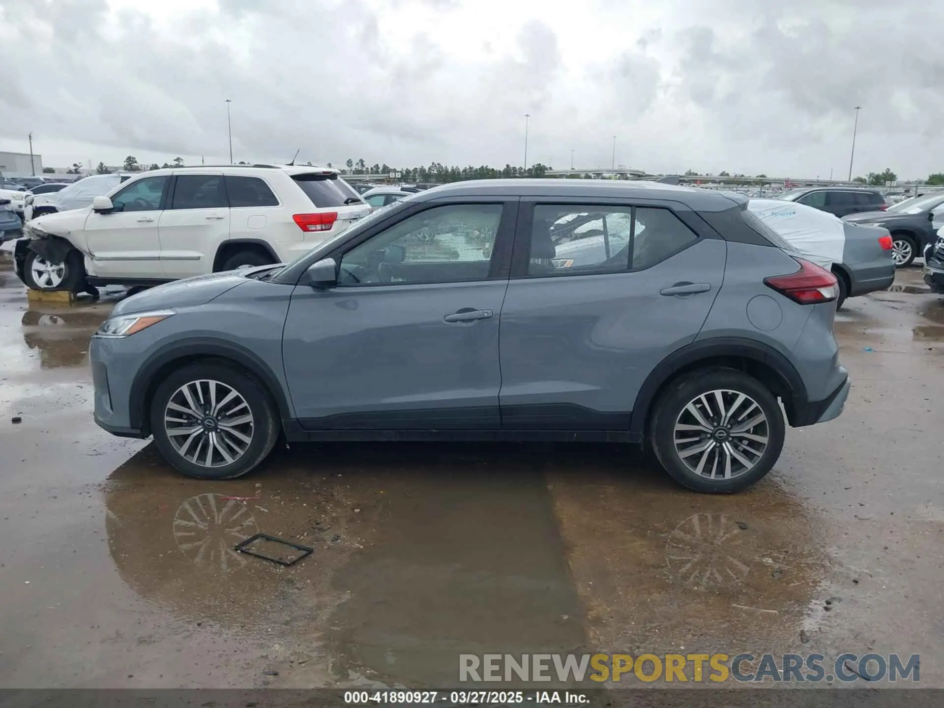 14 fotografías del automóvil dañado 3N1CP5CV2NL522722 NISSAN KICKS 2022