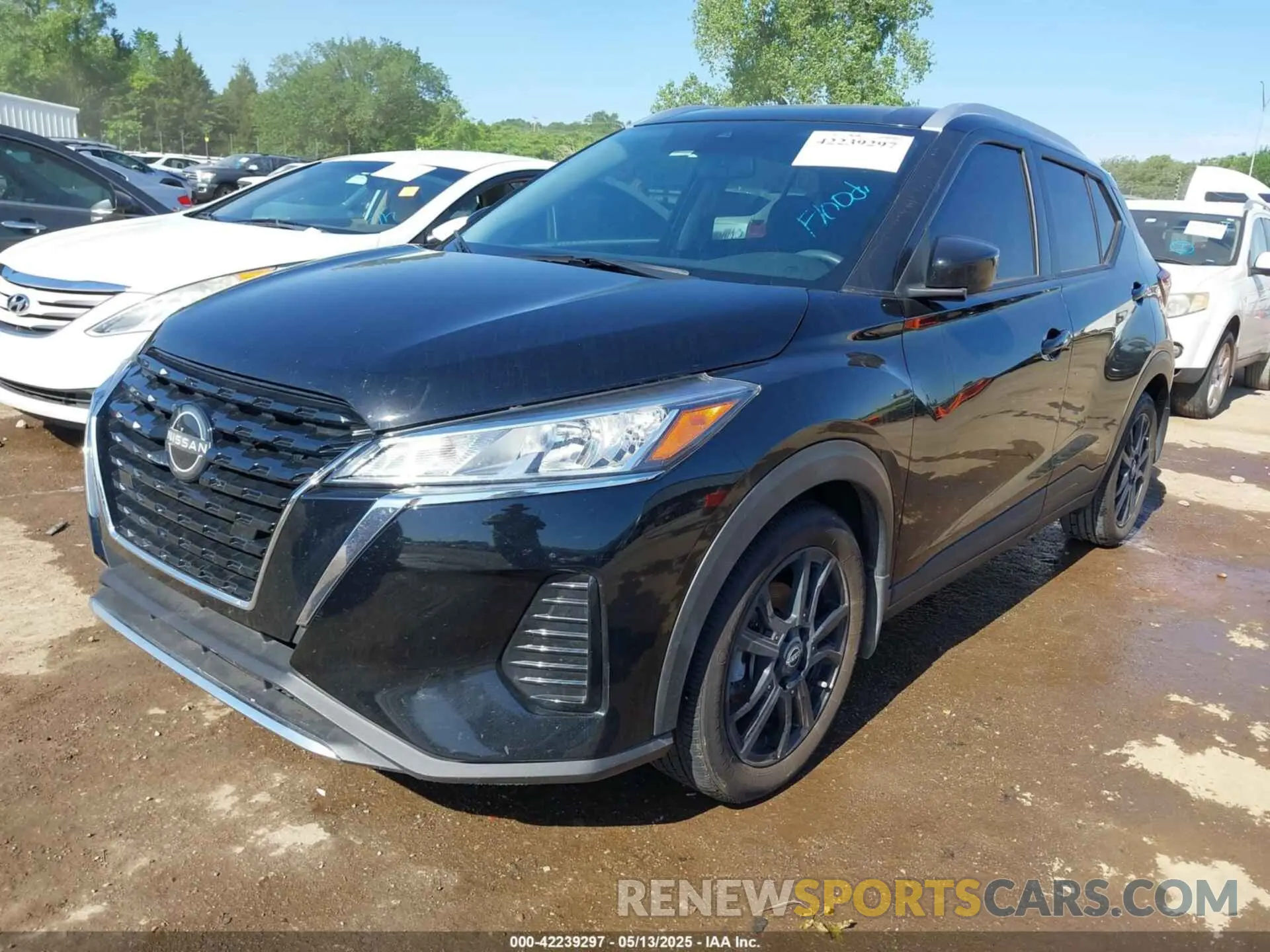 2 fotografías del automóvil dañado 3N1CP5CV3NL511065 NISSAN KICKS 2022