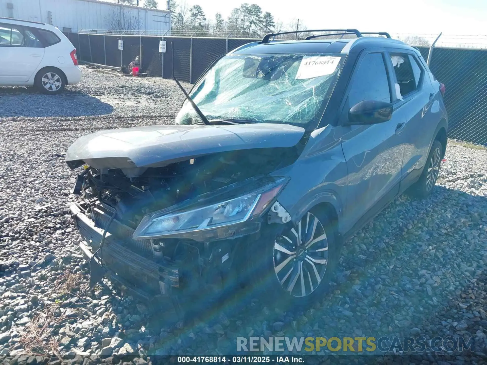 2 fotografías del automóvil dañado 3N1CP5CV4NL490226 NISSAN KICKS 2022