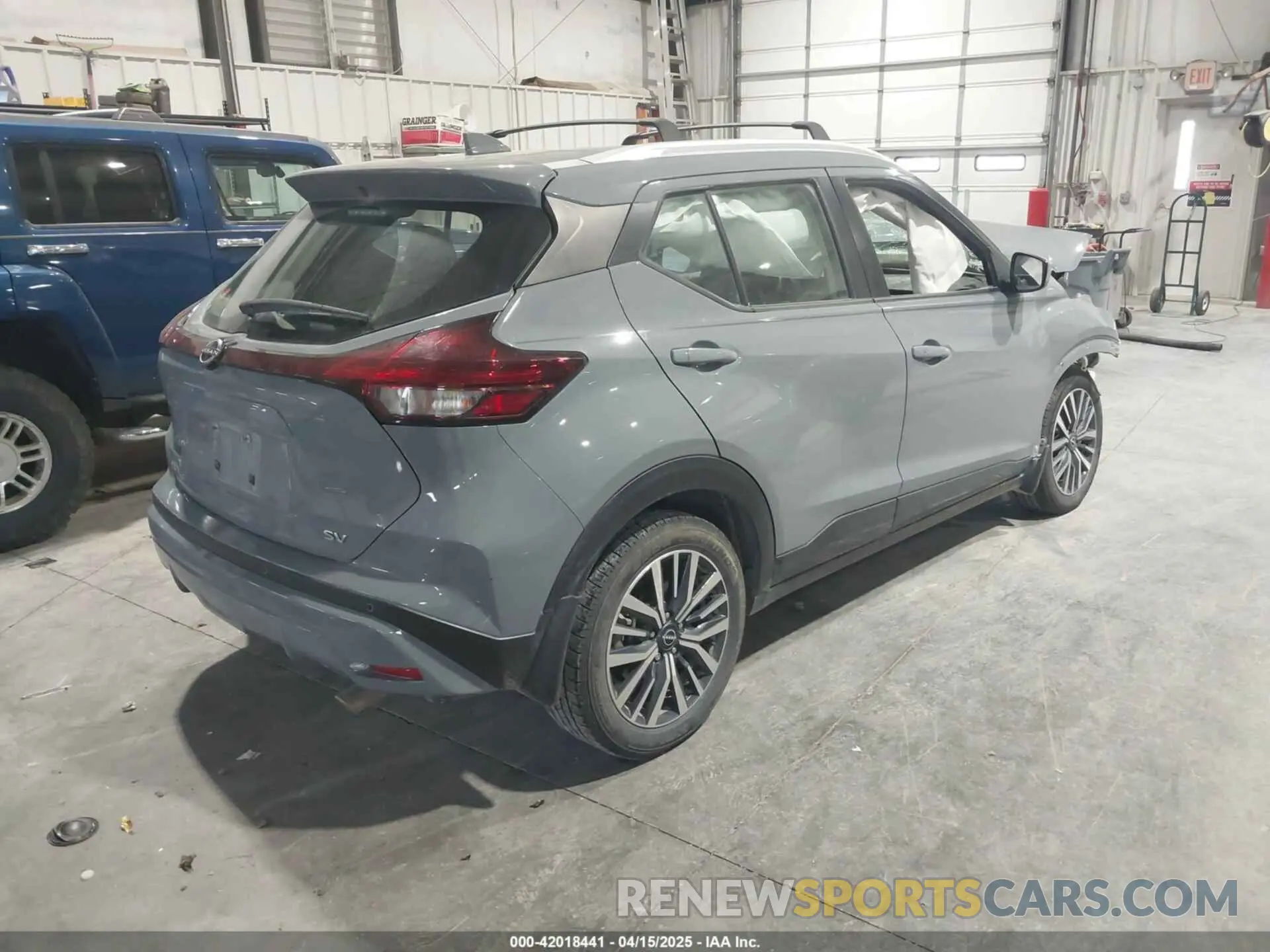 4 fotografías del automóvil dañado 3N1CP5CV4NL498973 NISSAN KICKS 2022