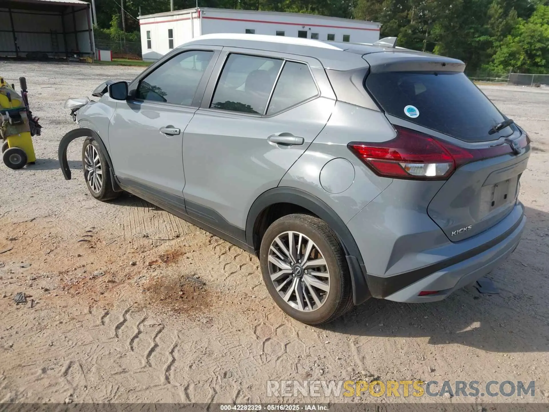 3 fotografías del automóvil dañado 3N1CP5CV4NL509874 NISSAN KICKS 2022