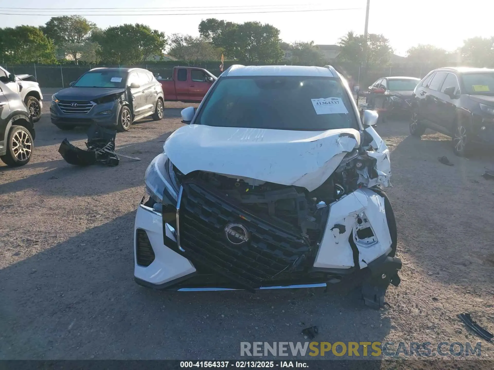 13 fotografías del automóvil dañado 3N1CP5CV4NL511267 NISSAN KICKS 2022