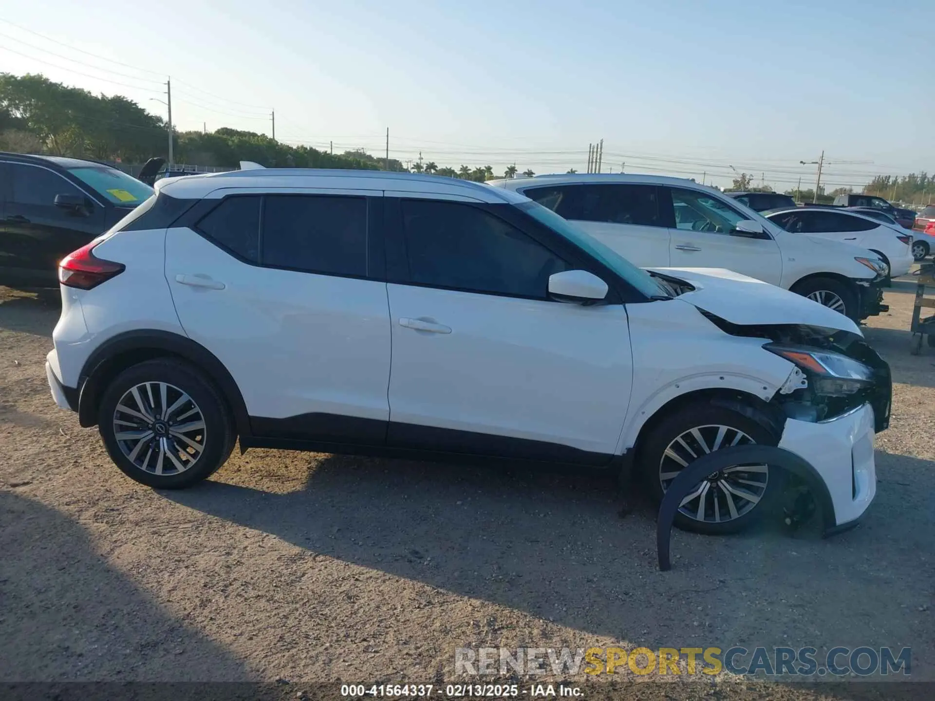 14 fotografías del automóvil dañado 3N1CP5CV4NL511267 NISSAN KICKS 2022
