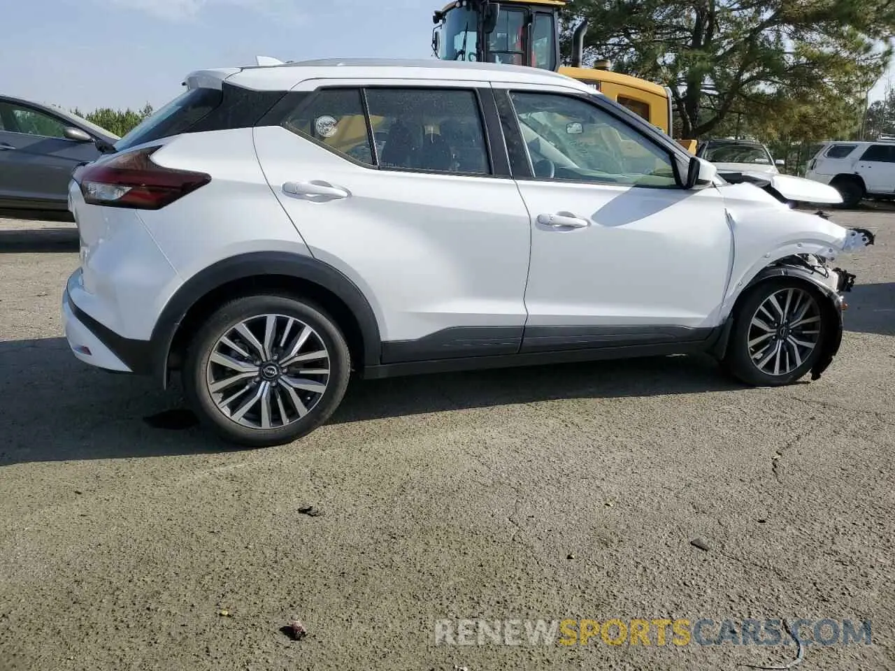 3 fotografías del automóvil dañado 3N1CP5CV9NL492862 NISSAN KICKS 2022