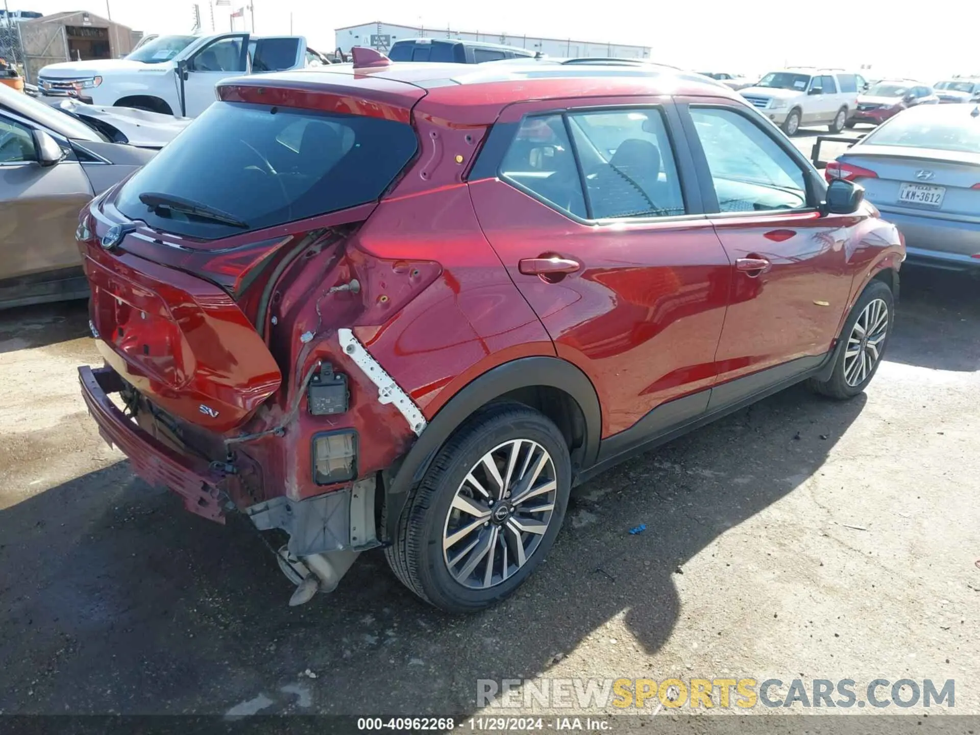 4 fotografías del automóvil dañado 3N1CP5CVXNL491817 NISSAN KICKS 2022