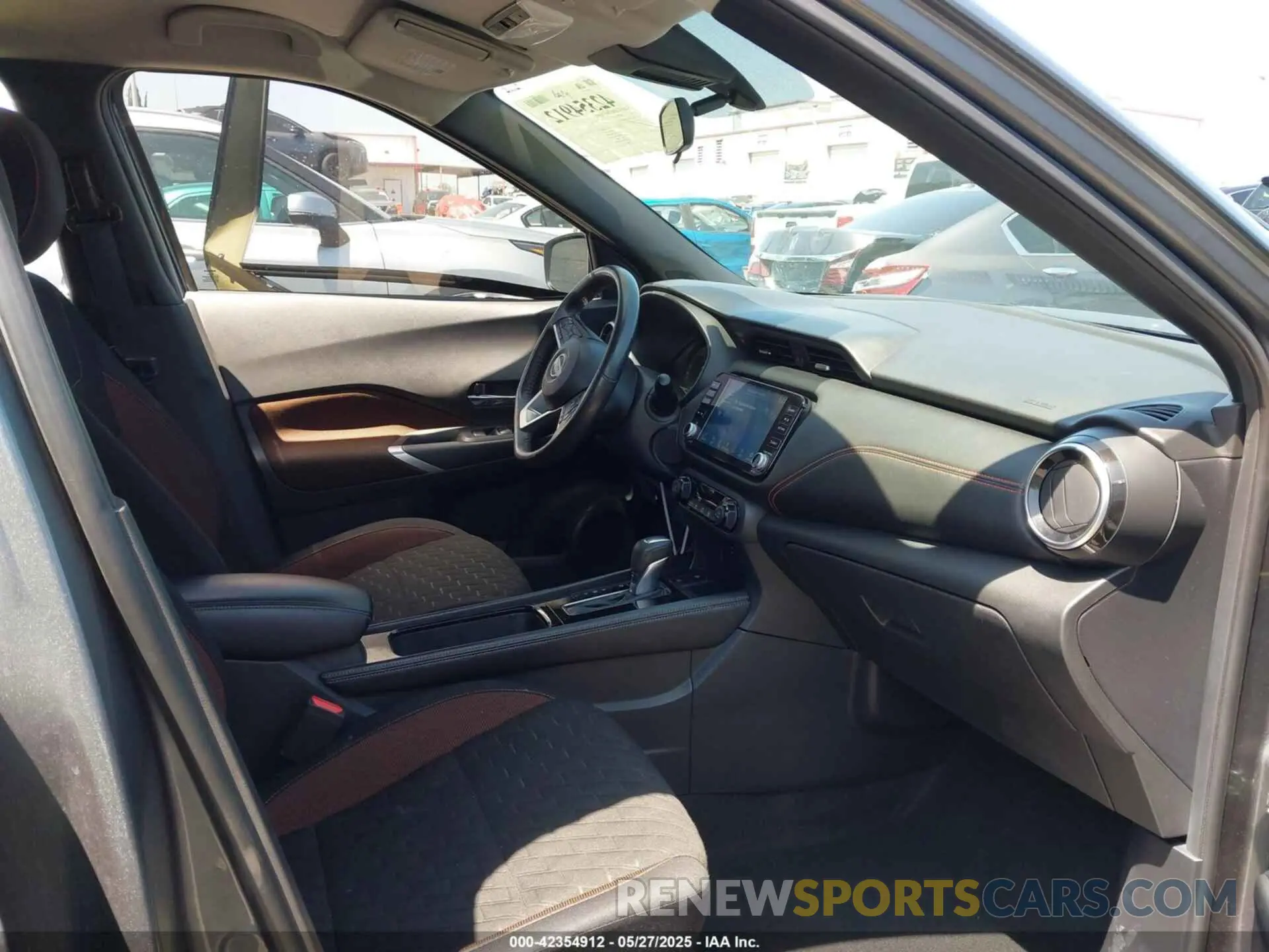 5 fotografías del automóvil dañado 3N1CP5DV5NL516413 NISSAN KICKS 2022