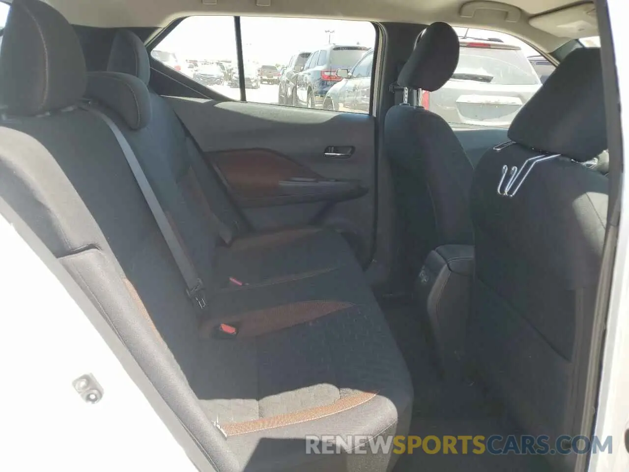 10 fotografías del automóvil dañado 3N1CP5DV6NL493465 NISSAN KICKS 2022
