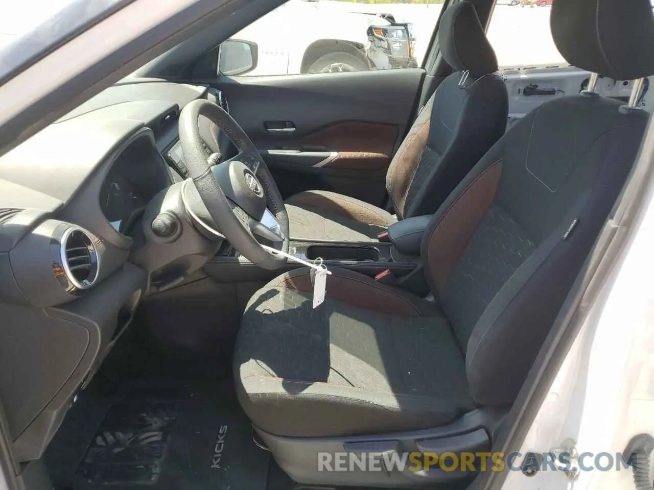 7 fotografías del automóvil dañado 3N1CP5DV6NL493465 NISSAN KICKS 2022