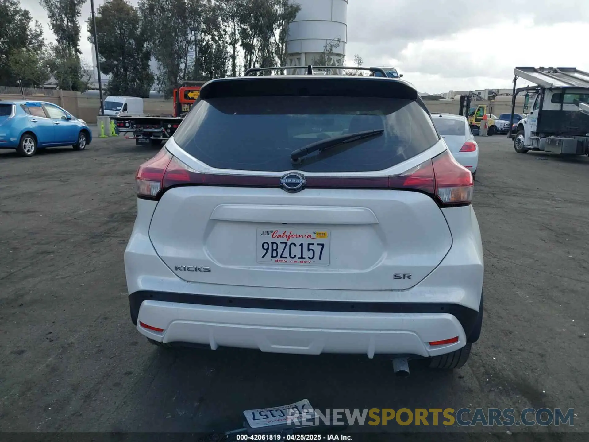 16 fotografías del automóvil dañado 3N1CP5DV6NL519806 NISSAN KICKS 2022