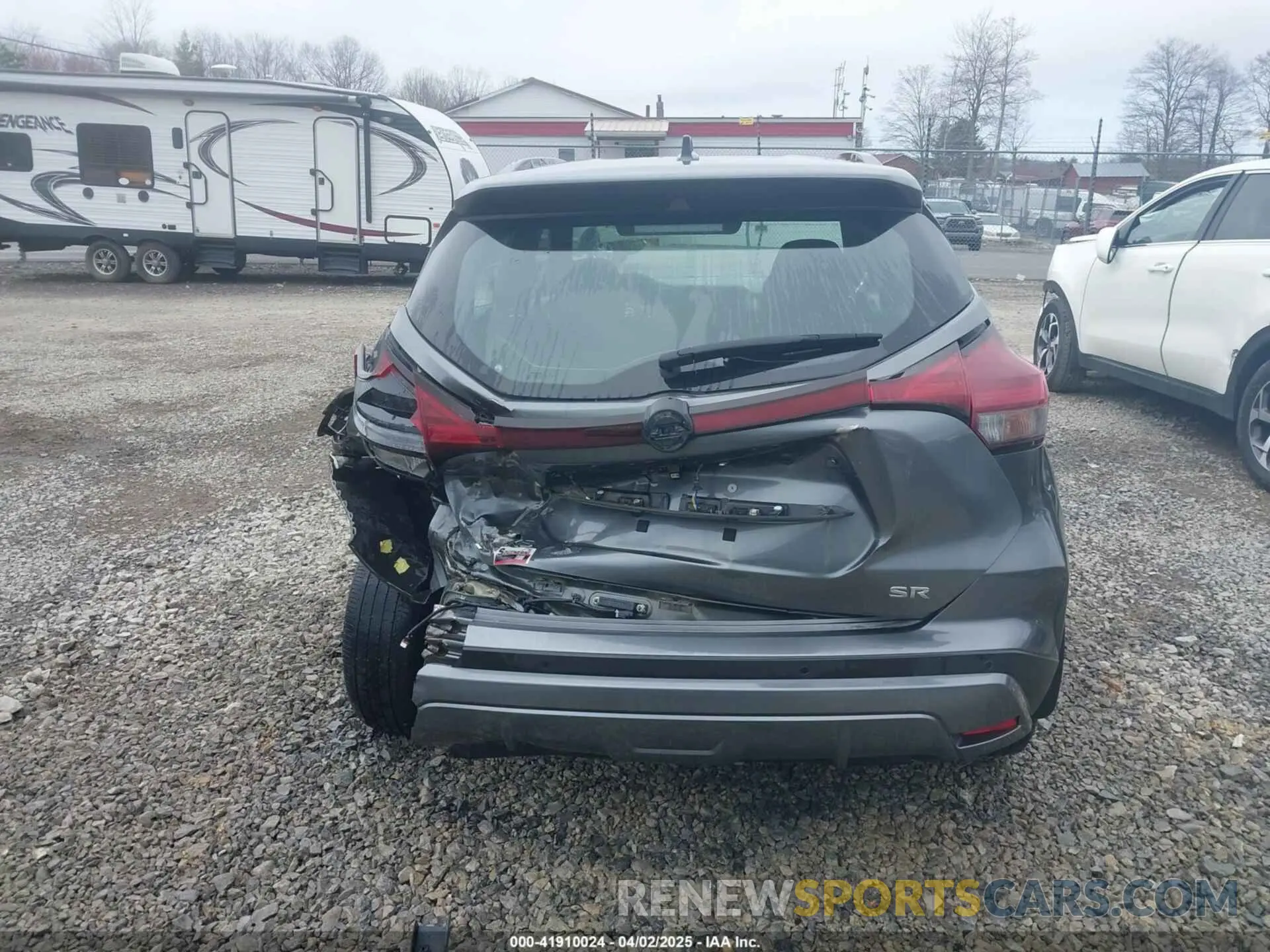 17 fotografías del automóvil dañado 3N1CP5DV7NL505476 NISSAN KICKS 2022