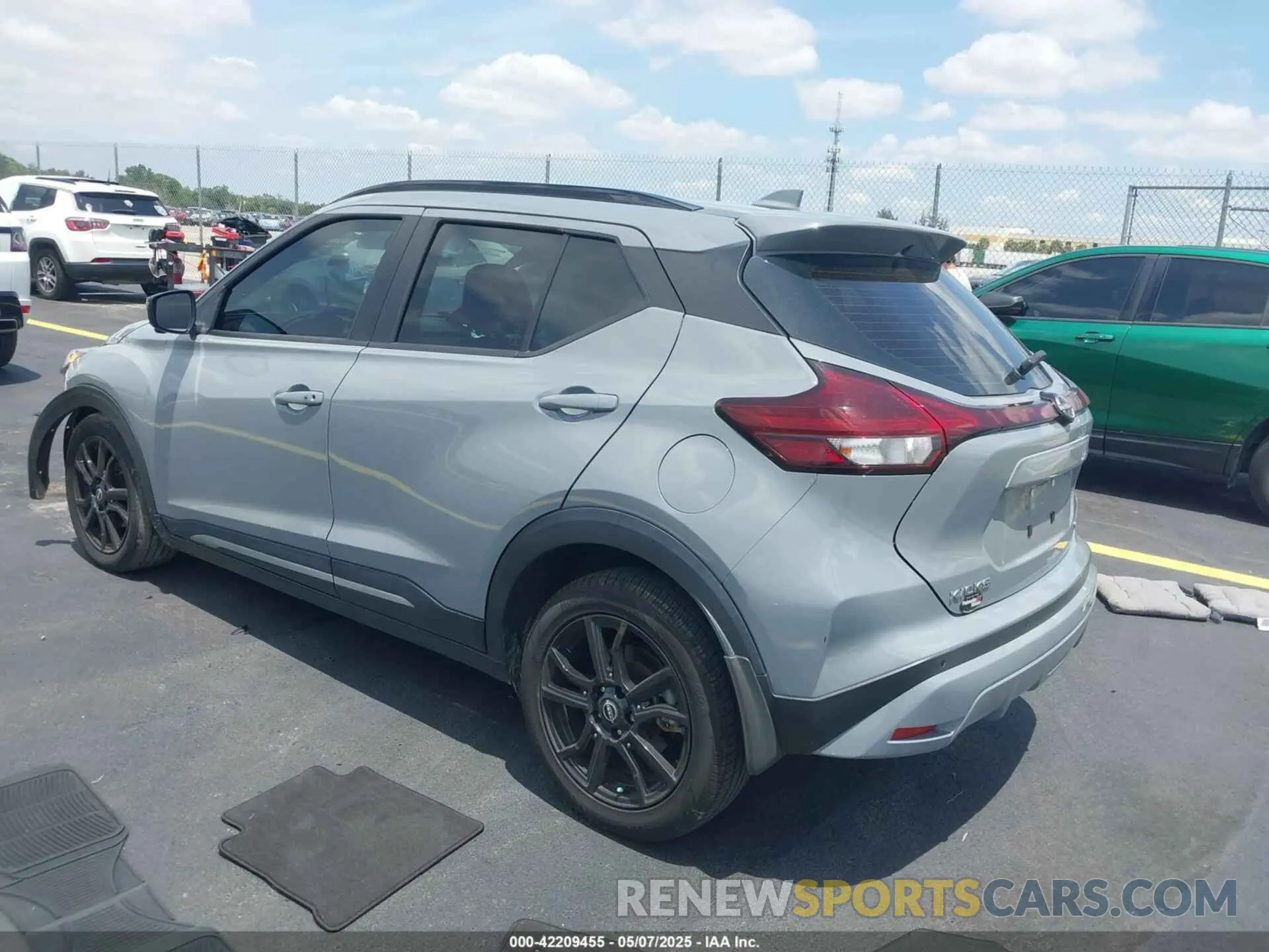 3 fotografías del automóvil dañado 3N1CP5DV8NL491054 NISSAN KICKS 2022