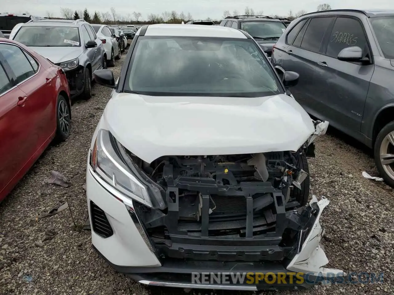 5 fotografías del automóvil dañado 3N1CP5BV0PL496237 NISSAN KICKS 2023