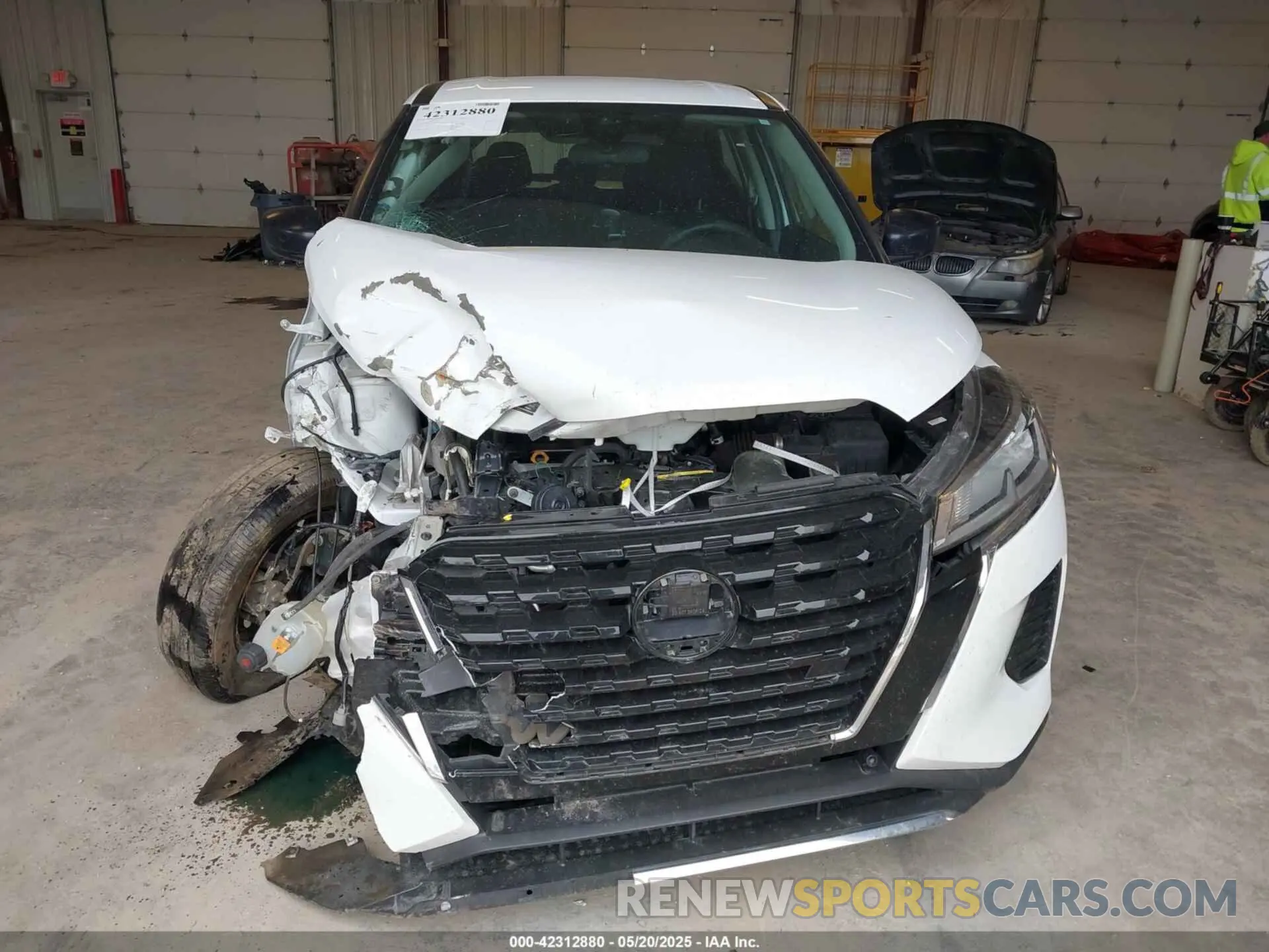 13 fotografías del automóvil dañado 3N1CP5BV0PL510024 NISSAN KICKS 2023