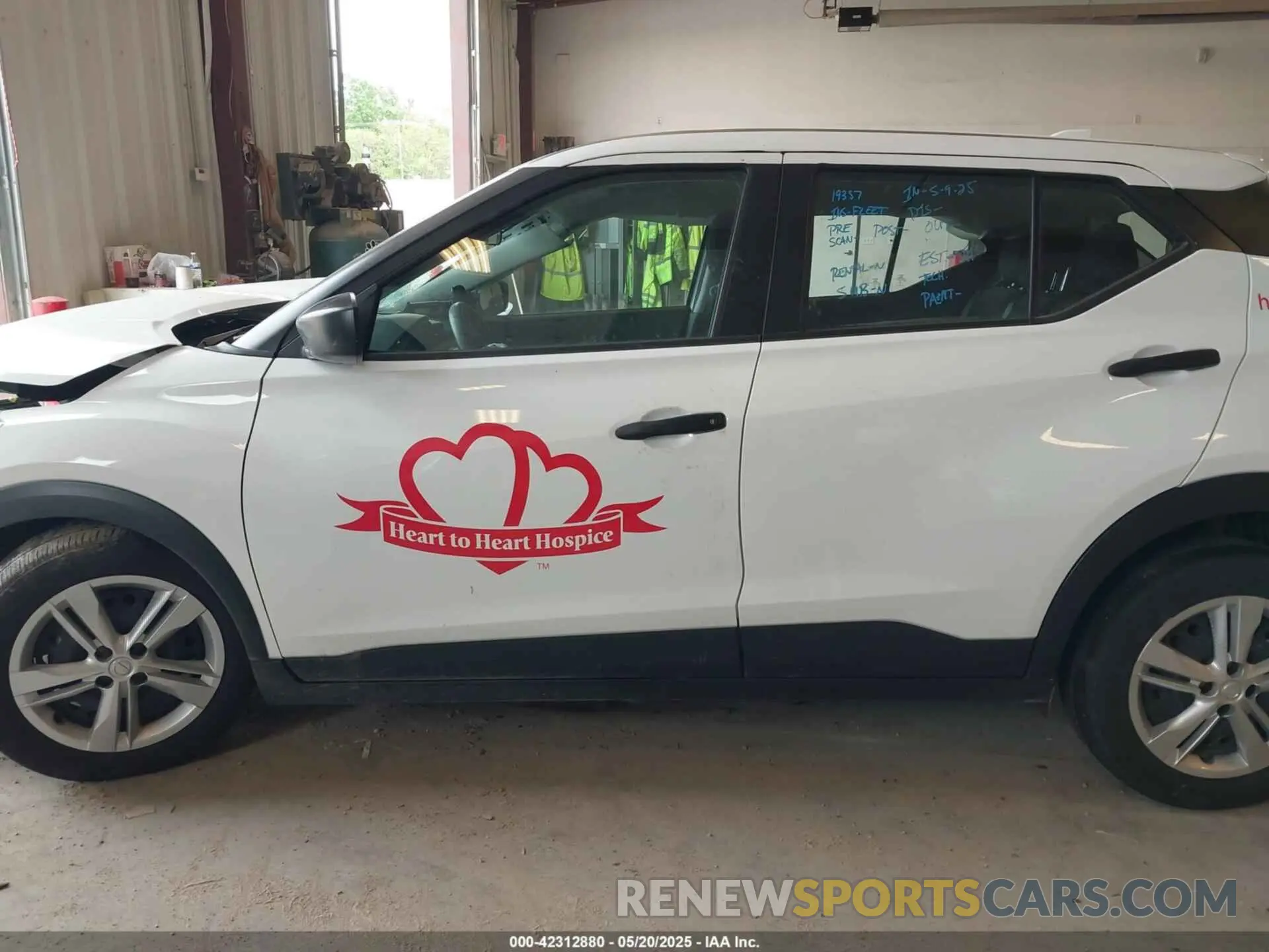 15 fotografías del automóvil dañado 3N1CP5BV0PL510024 NISSAN KICKS 2023