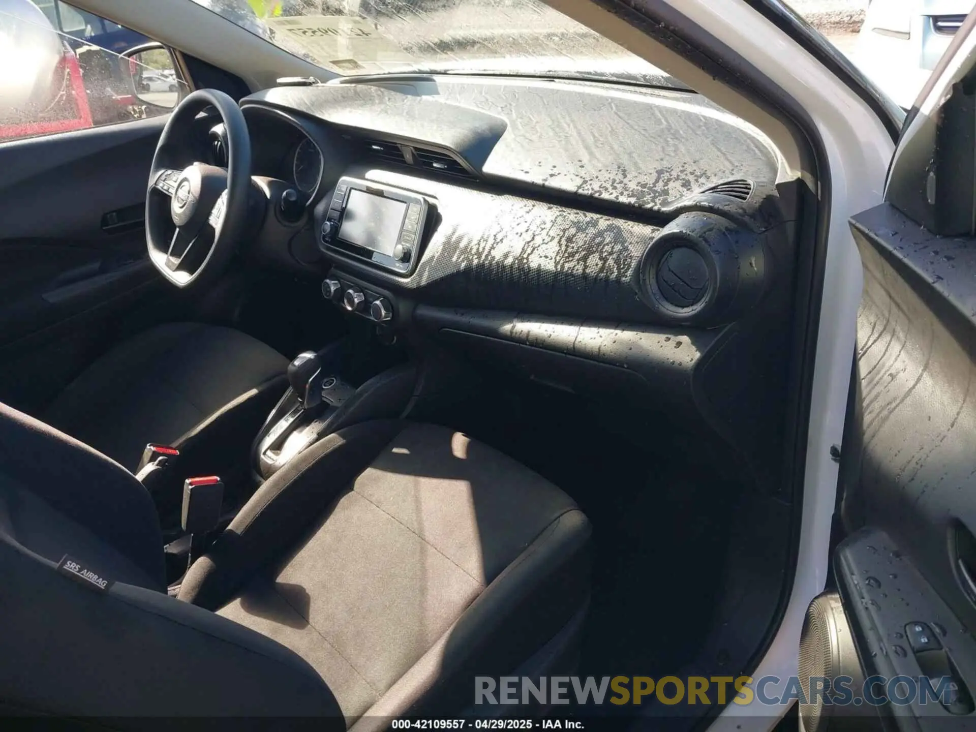 5 fotografías del automóvil dañado 3N1CP5BV1PL574539 NISSAN KICKS 2023