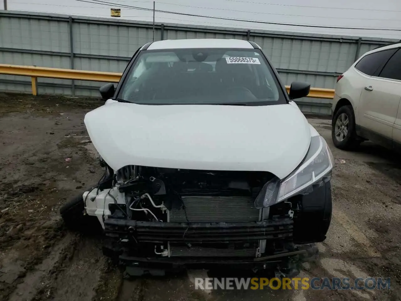 5 fotografías del automóvil dañado 3N1CP5BV2PL494540 NISSAN KICKS 2023