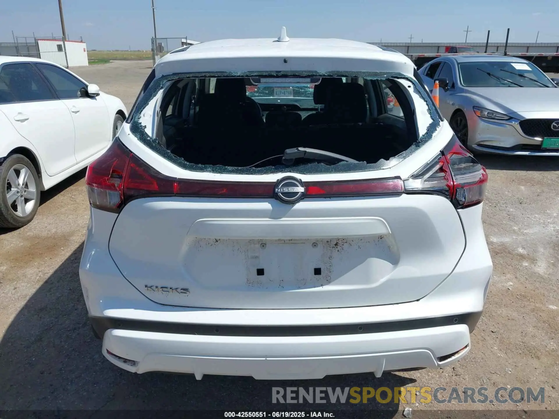 16 fotografías del automóvil dañado 3N1CP5BV2PL527231 NISSAN KICKS 2023