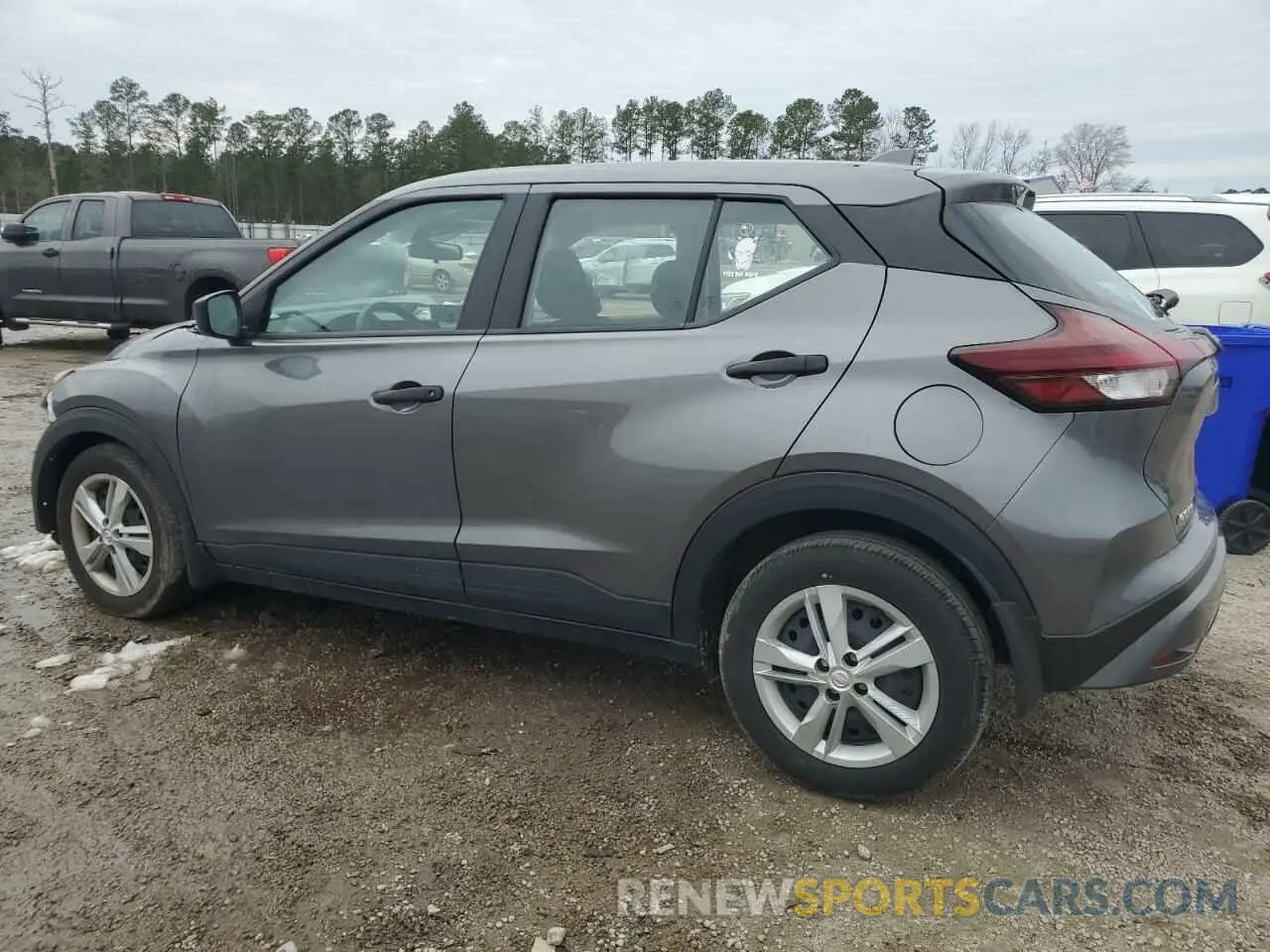 2 fotografías del automóvil dañado 3N1CP5BV2PL551142 NISSAN KICKS 2023