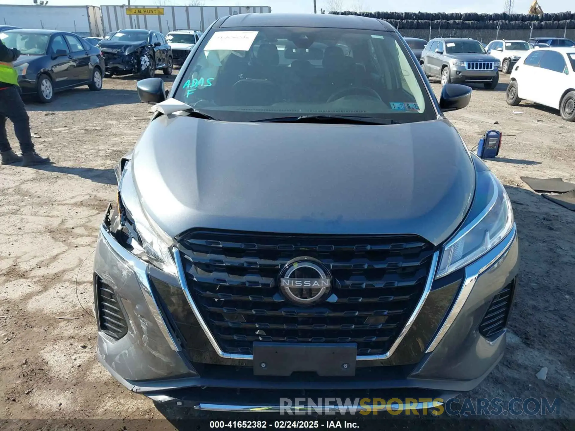 12 fotografías del automóvil dañado 3N1CP5BV3PL533670 NISSAN KICKS 2023