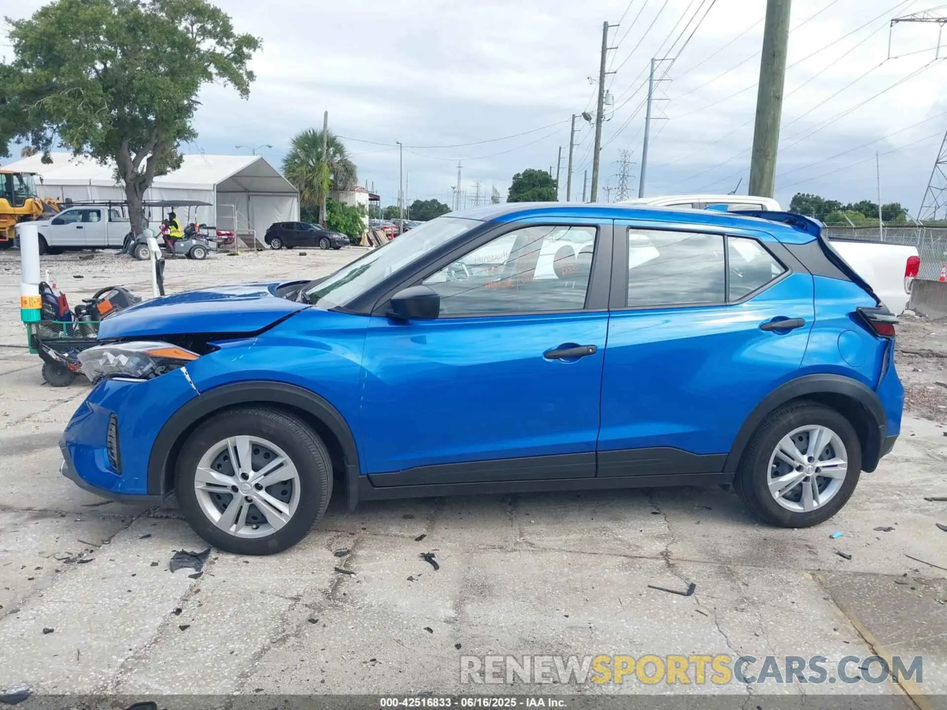 15 fotografías del automóvil dañado 3N1CP5BV3PL562439 NISSAN KICKS 2023