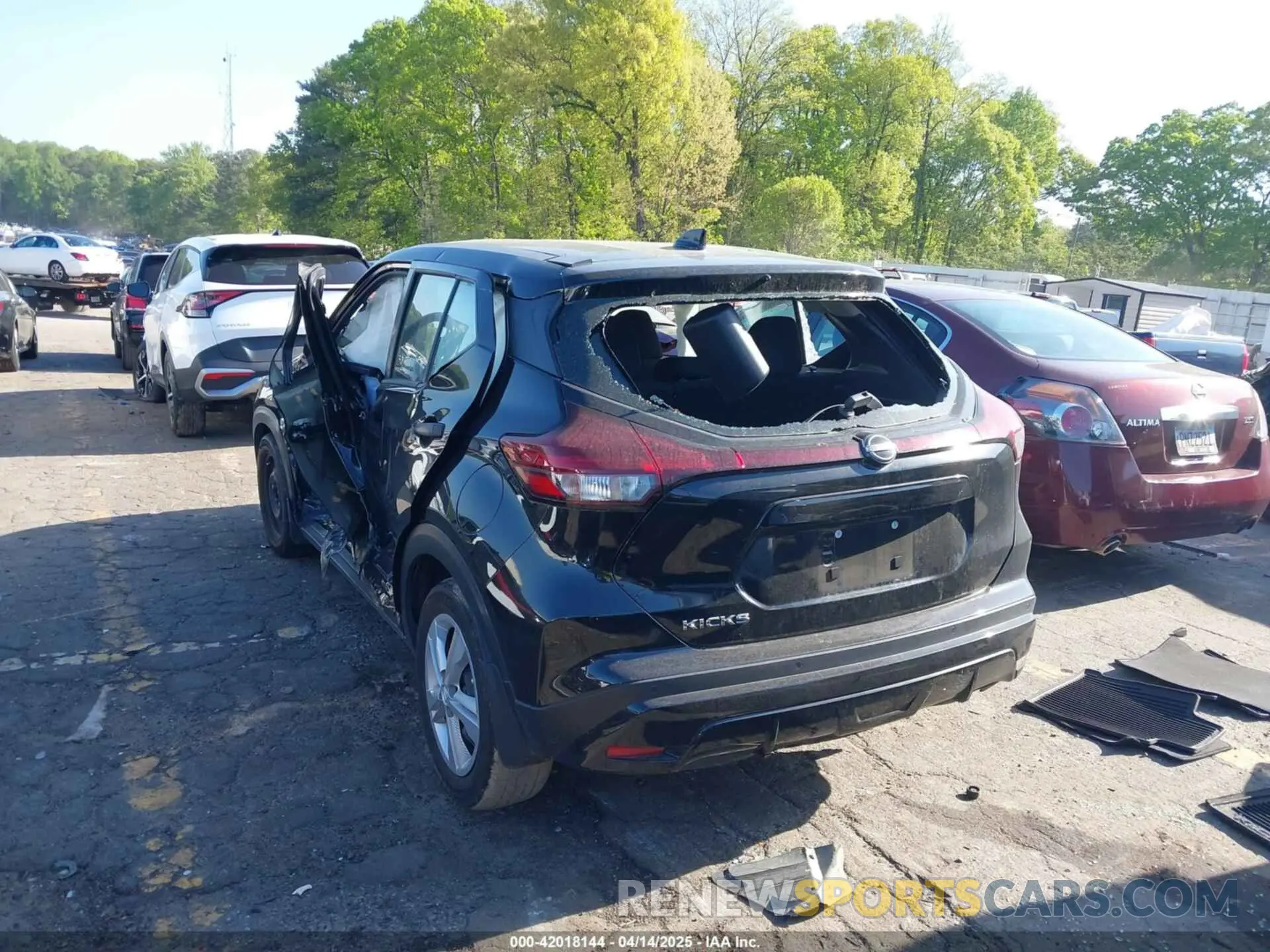 3 fotografías del automóvil dañado 3N1CP5BV5PL553922 NISSAN KICKS 2023