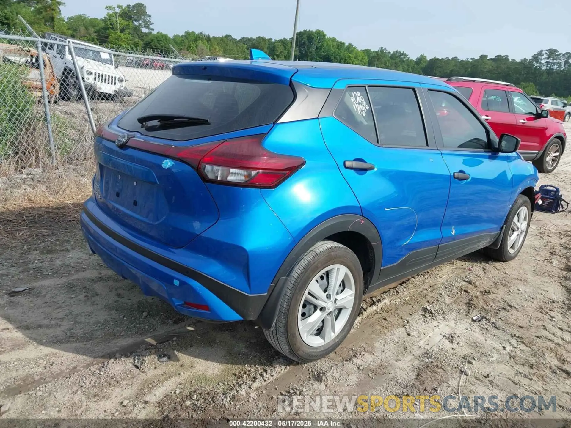 4 fotografías del automóvil dañado 3N1CP5BV6PL549619 NISSAN KICKS 2023