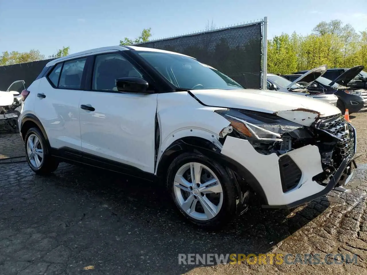 4 fotografías del automóvil dañado 3N1CP5BV6PL553413 NISSAN KICKS 2023