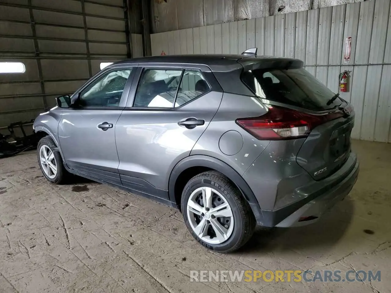 2 fotografías del automóvil dañado 3N1CP5BV8PL561125 NISSAN KICKS 2023
