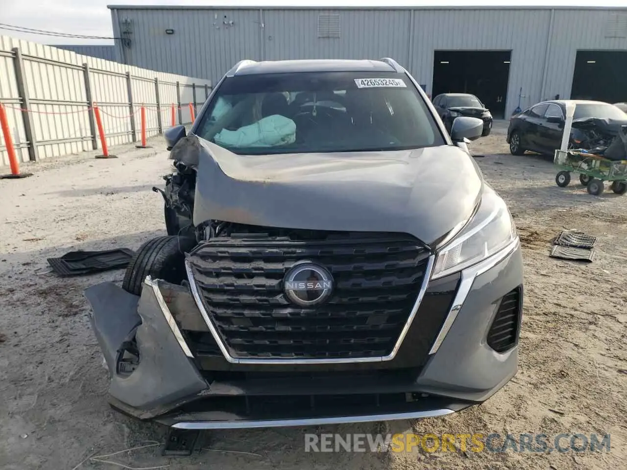 5 fotografías del automóvil dañado 3N1CP5CV0PL467531 NISSAN KICKS 2023