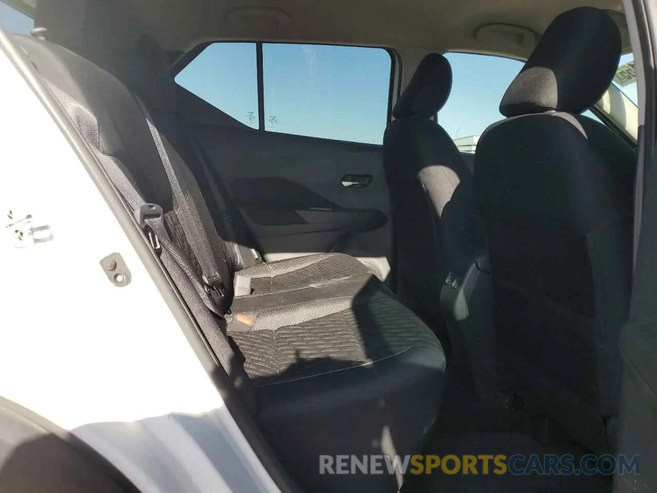 11 fotografías del automóvil dañado 3N1CP5CV0PL512872 NISSAN KICKS 2023
