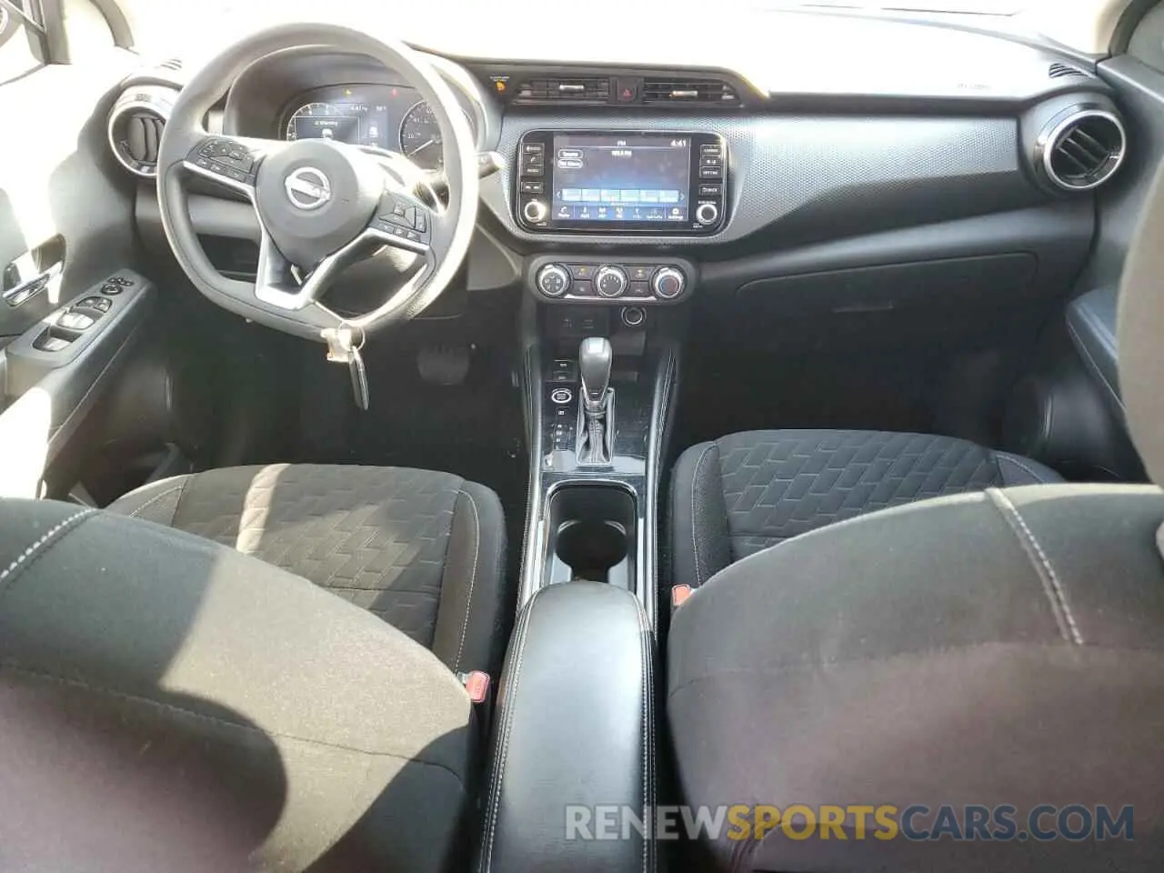 8 fotografías del automóvil dañado 3N1CP5CV1PL513500 NISSAN KICKS 2023