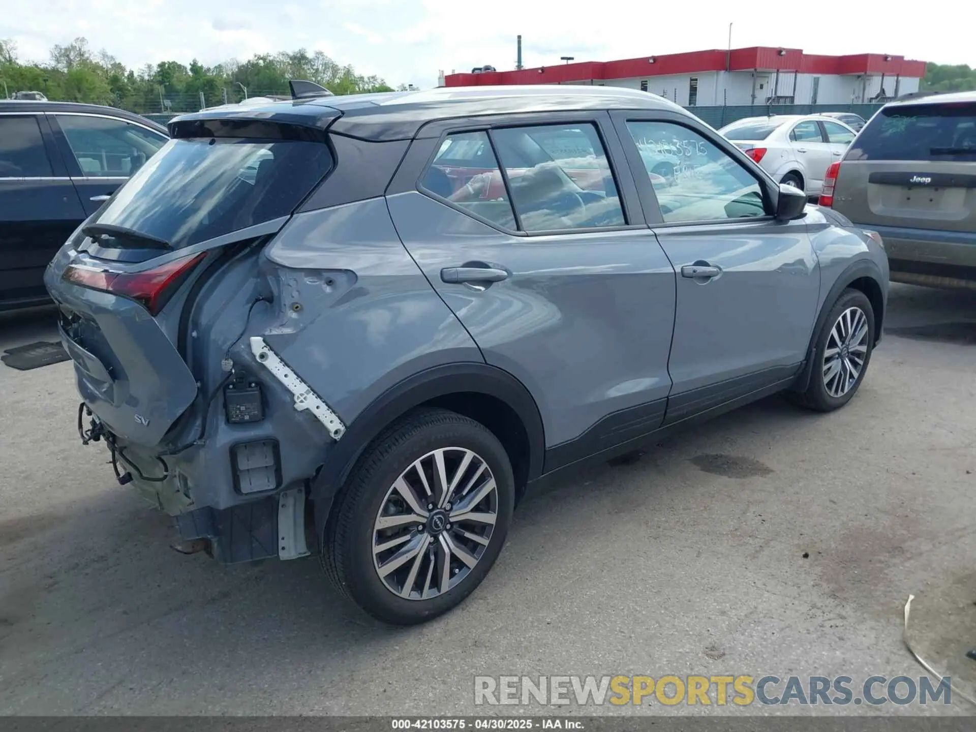 4 fotografías del automóvil dañado 3N1CP5CV1PL525243 NISSAN KICKS 2023