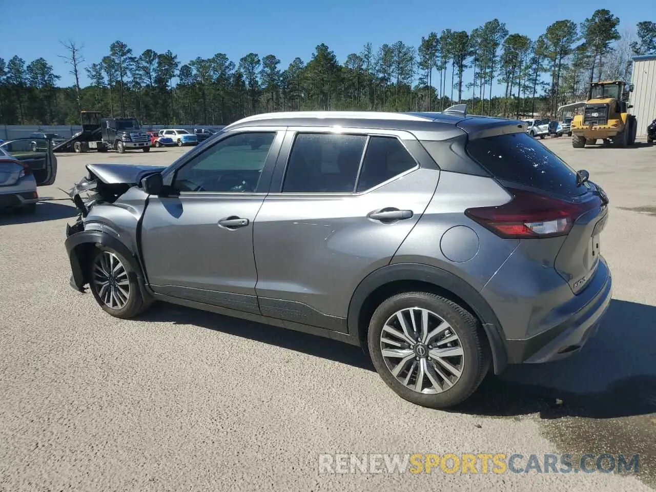 2 fotografías del automóvil dañado 3N1CP5CV1PL574846 NISSAN KICKS 2023