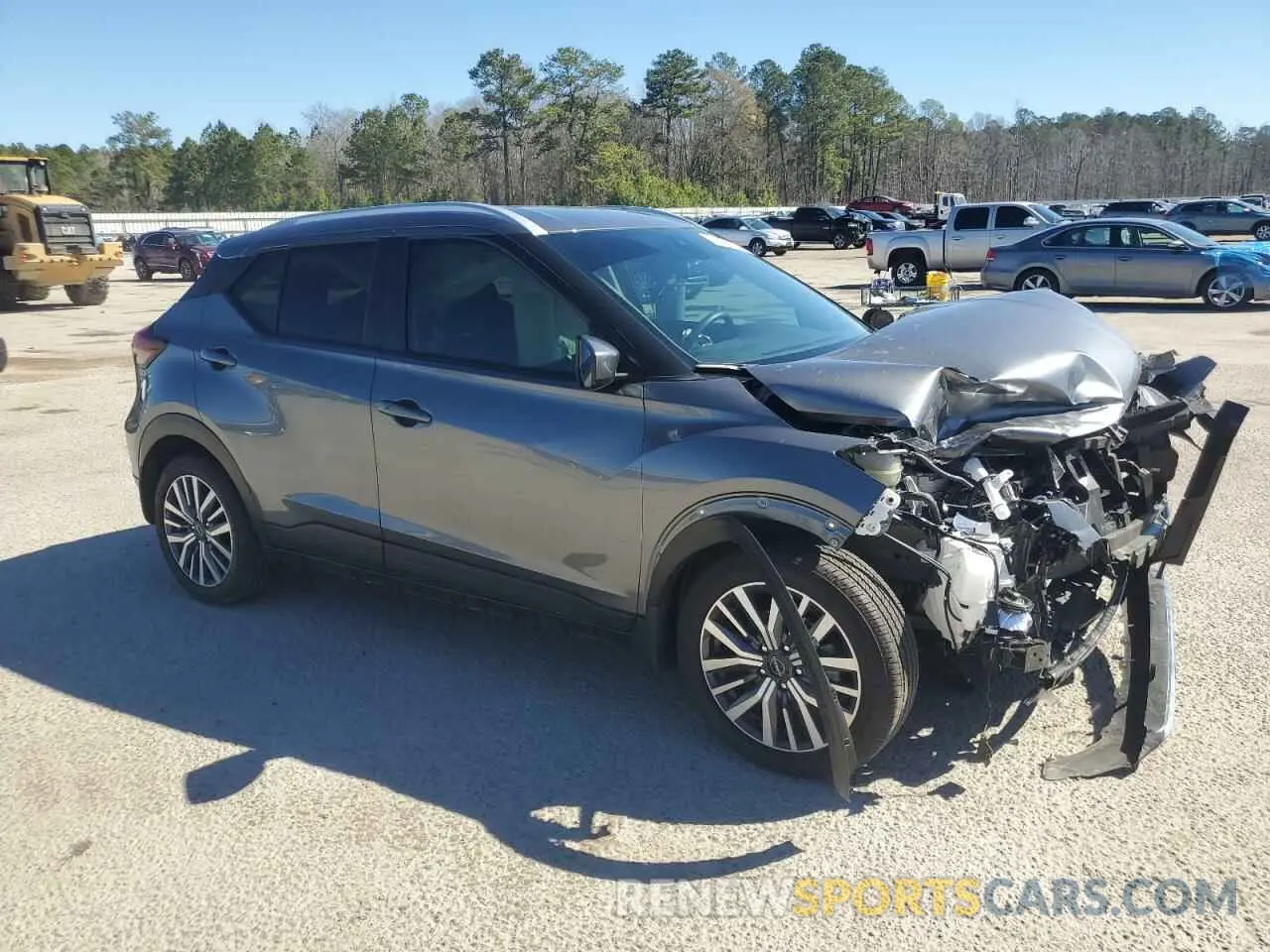 4 fotografías del automóvil dañado 3N1CP5CV1PL574846 NISSAN KICKS 2023