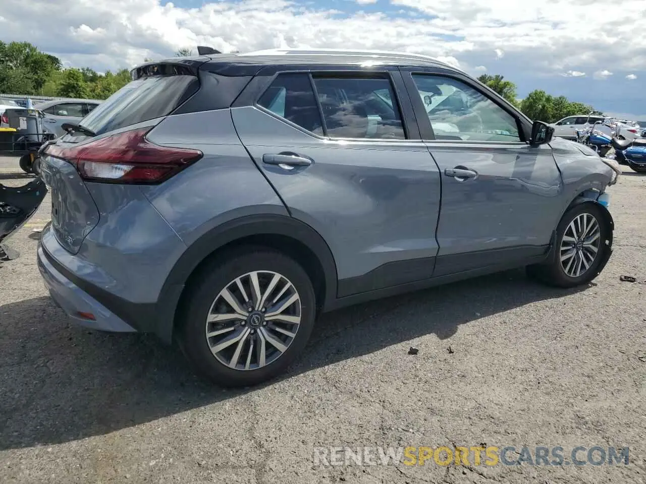 3 fotografías del automóvil dañado 3N1CP5CV2PL495735 NISSAN KICKS 2023
