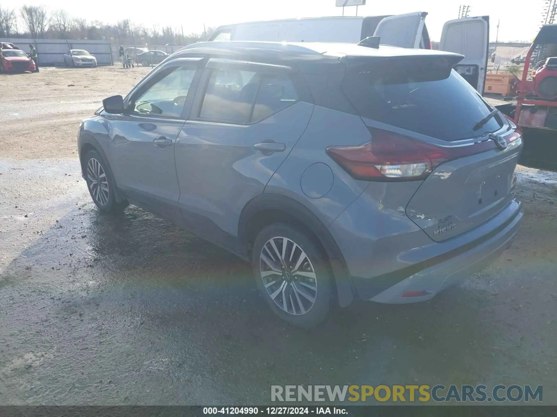 3 fotografías del automóvil dañado 3N1CP5CV3PL470164 NISSAN KICKS 2023