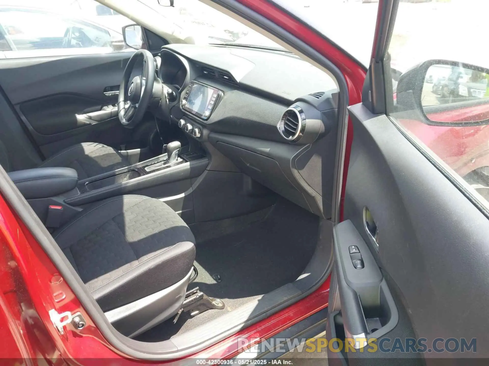 5 fotografías del automóvil dañado 3N1CP5CV3PL482704 NISSAN KICKS 2023