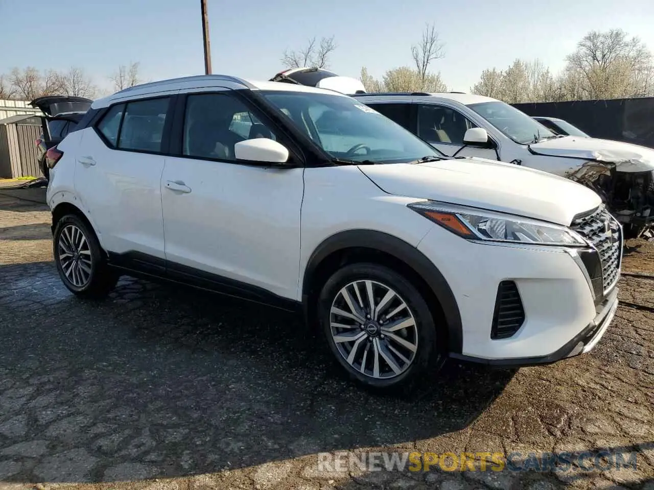 4 fotografías del automóvil dañado 3N1CP5CV3PL508976 NISSAN KICKS 2023
