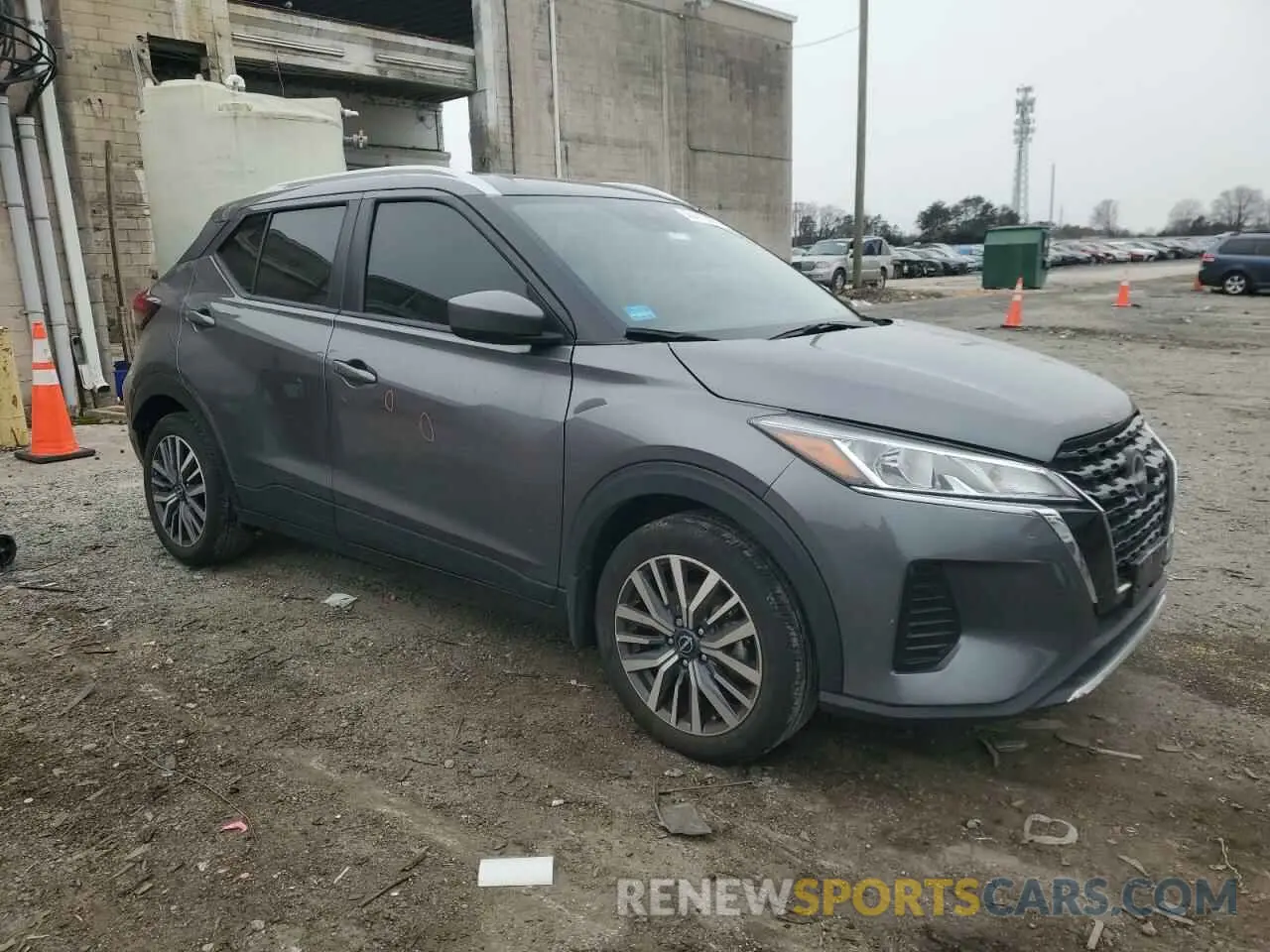 4 fotografías del automóvil dañado 3N1CP5CV3PL526815 NISSAN KICKS 2023