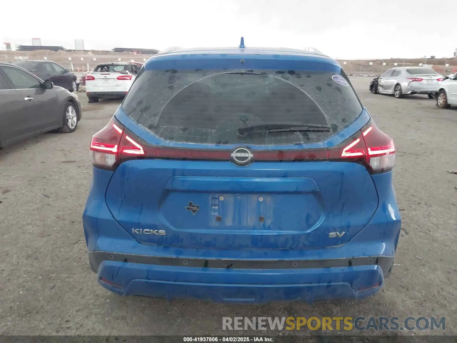 17 fotografías del automóvil dañado 3N1CP5CV4PL482940 NISSAN KICKS 2023