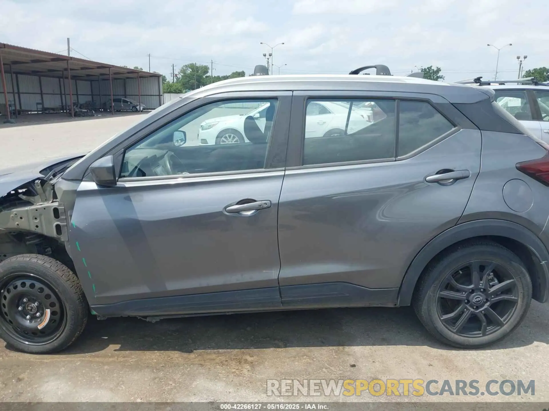 15 fotografías del automóvil dañado 3N1CP5CV4PL485191 NISSAN KICKS 2023