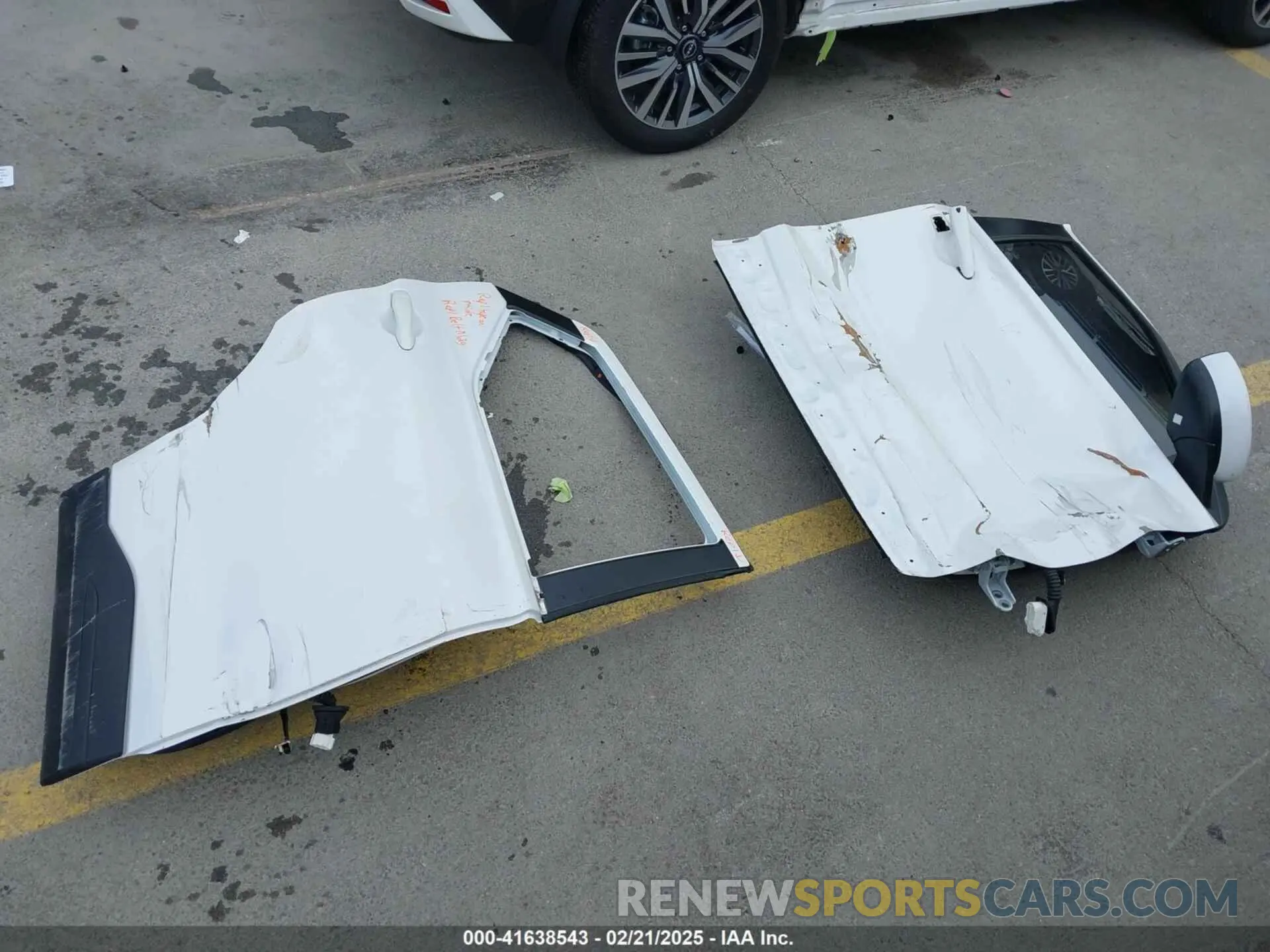 12 fotografías del automóvil dañado 3N1CP5CV4PL565090 NISSAN KICKS 2023