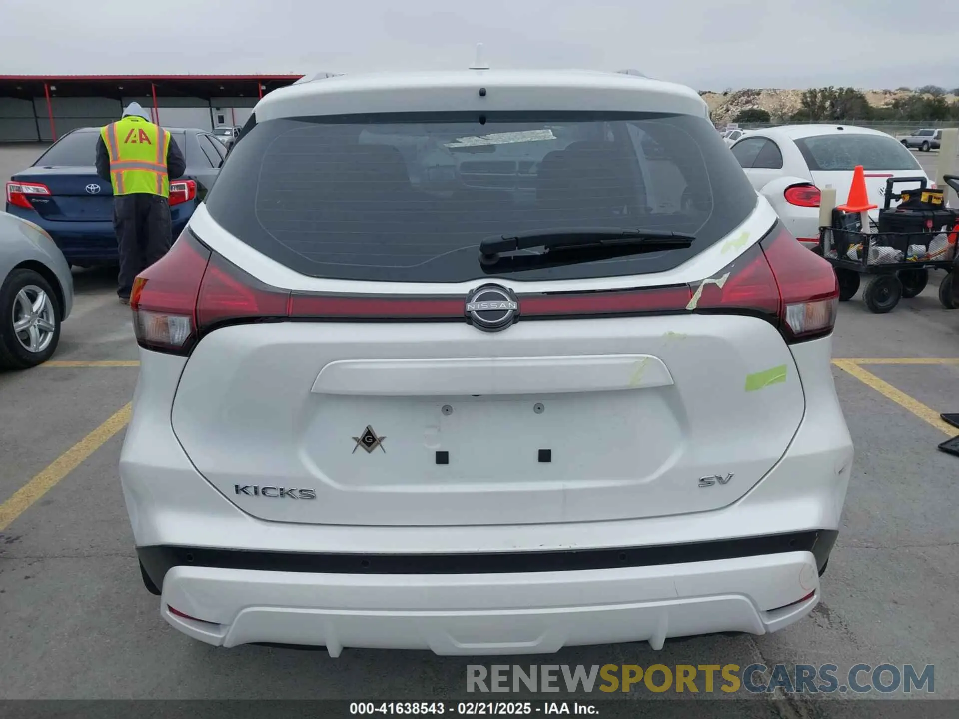 17 fotografías del automóvil dañado 3N1CP5CV4PL565090 NISSAN KICKS 2023