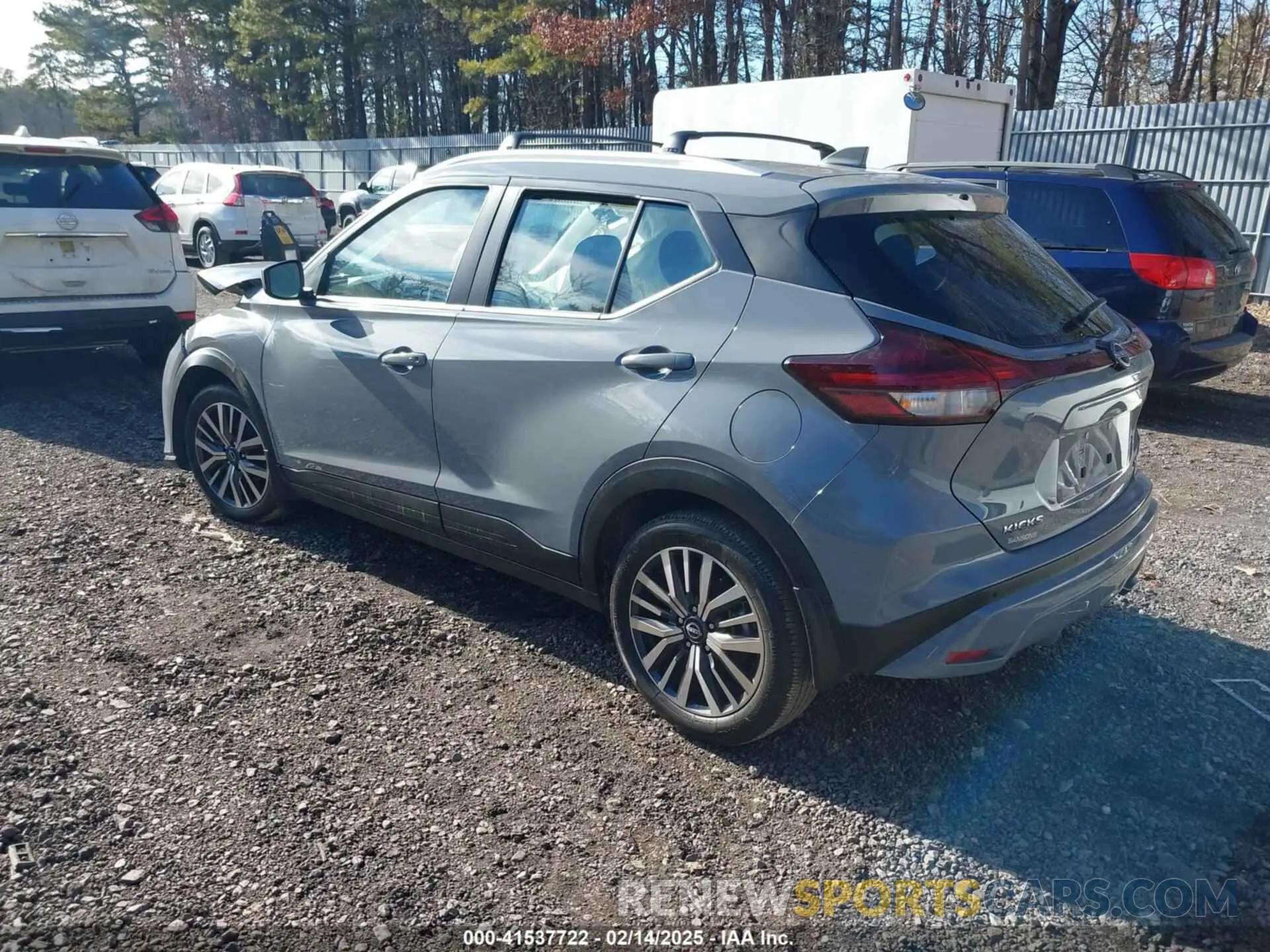 3 fotografías del automóvil dañado 3N1CP5CV4PL566045 NISSAN KICKS 2023