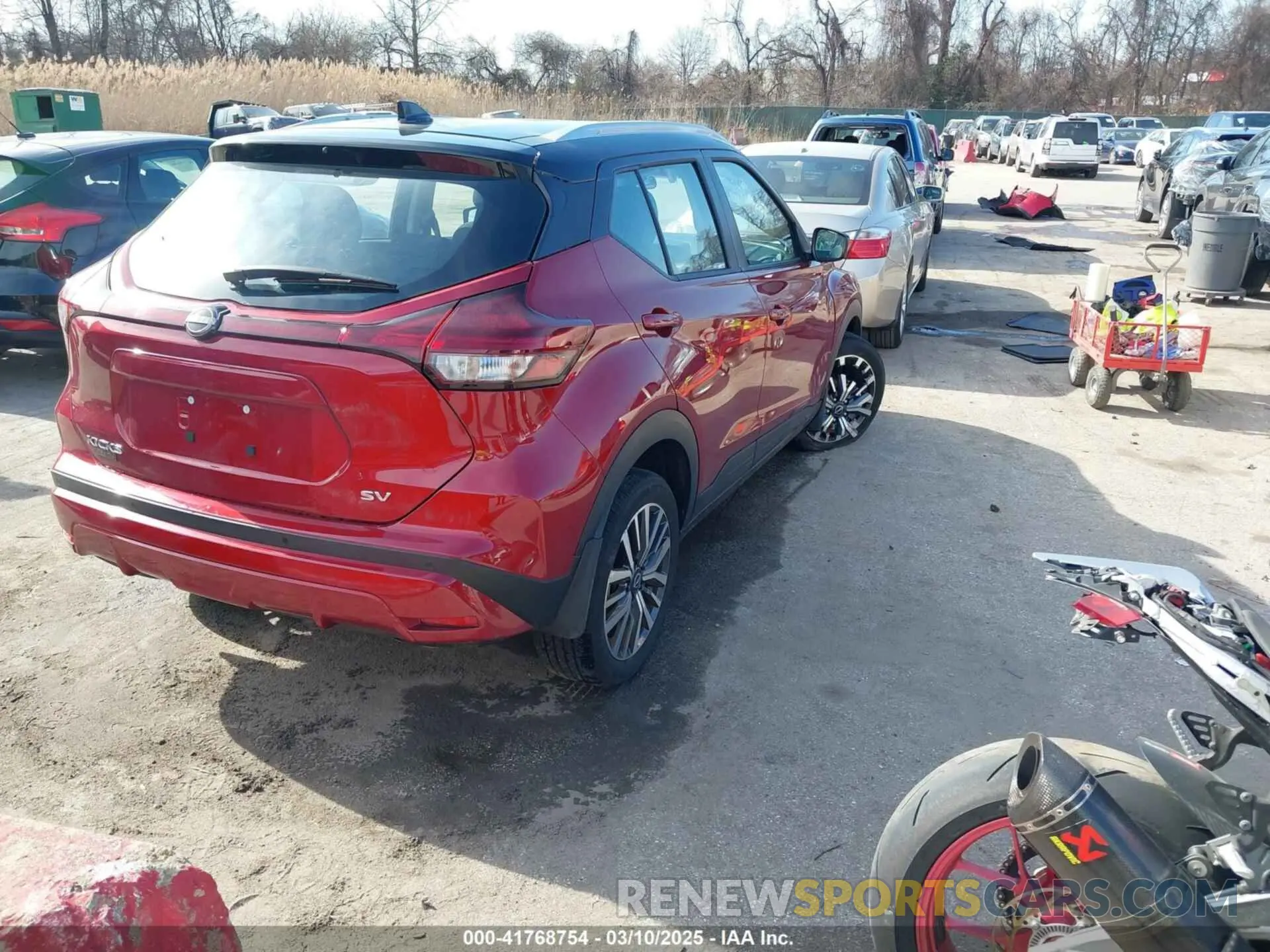 4 fotografías del automóvil dañado 3N1CP5CV4PL569883 NISSAN KICKS 2023