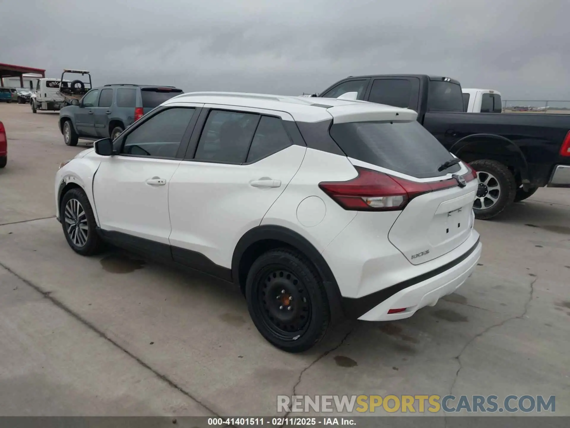 3 fotografías del automóvil dañado 3N1CP5CV5PL487743 NISSAN KICKS 2023