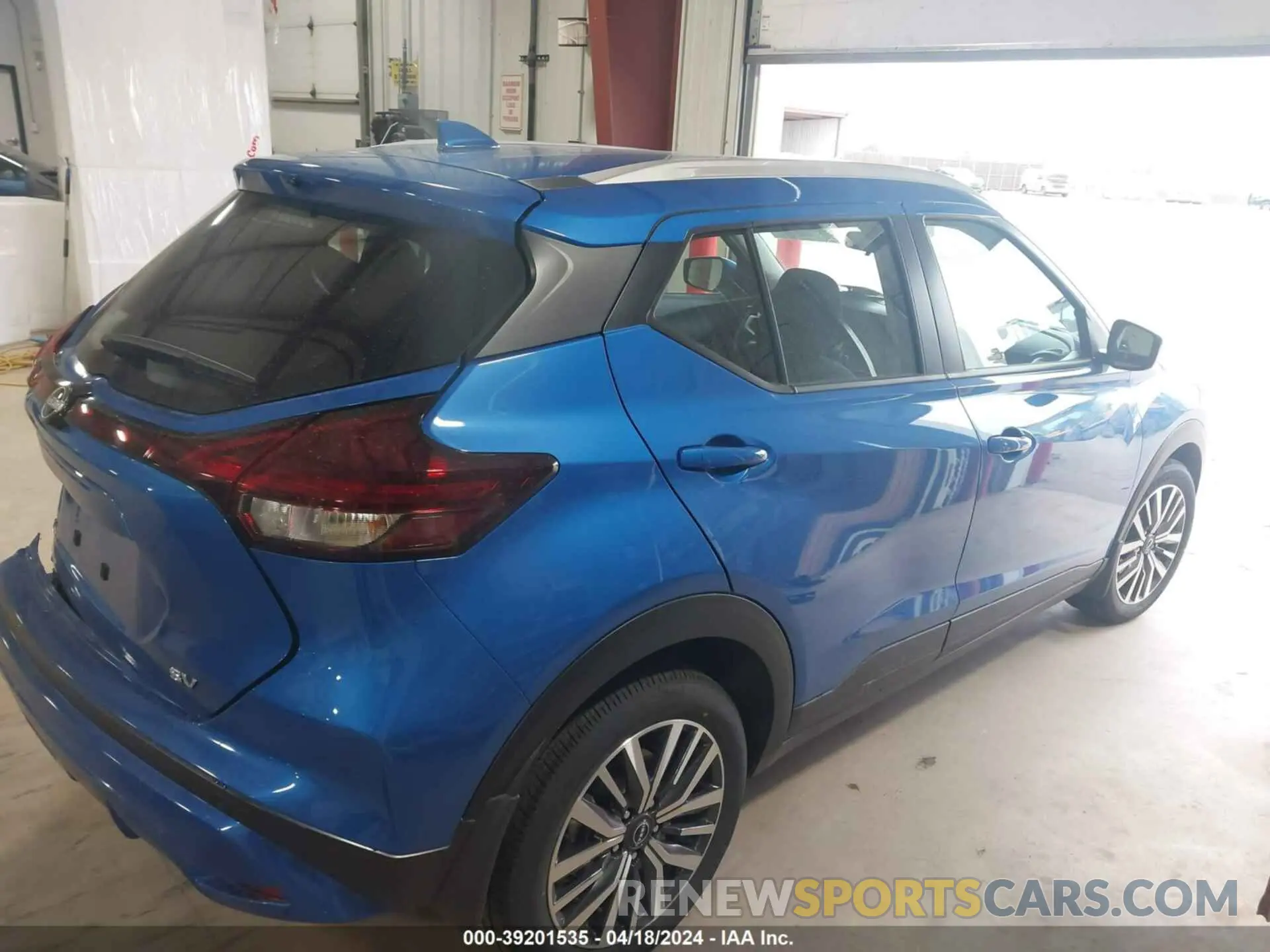 13 fotografías del automóvil dañado 3N1CP5CV5PL566376 NISSAN KICKS 2023
