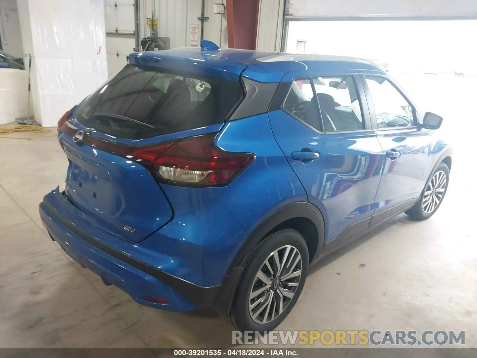 4 fotografías del automóvil dañado 3N1CP5CV5PL566376 NISSAN KICKS 2023